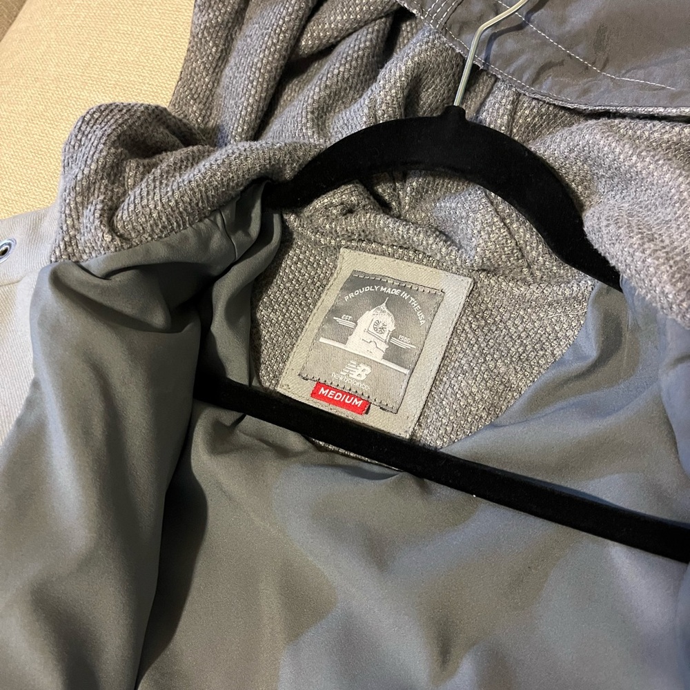 New Balance NB990 Jacket with Hood - Picture 7 of 7